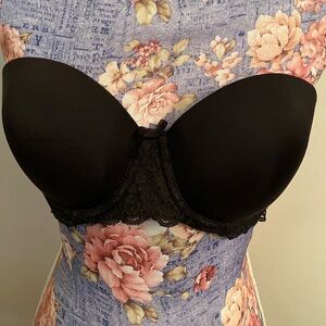 Victoria’s Secret Dream Angels bra, lightly padded, underwire, black, Size: 36C